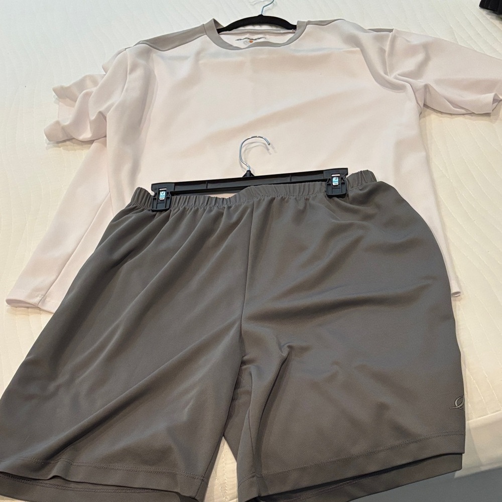 Men's Athletic Shorts in Olive Gray